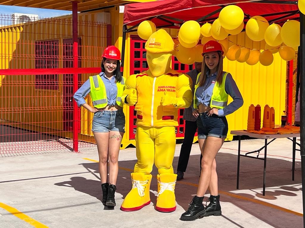 andamios amarillos evento activacion